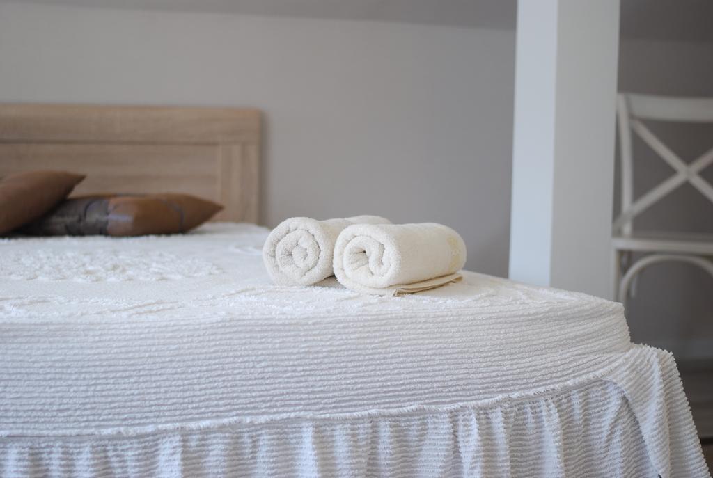Suviste Guesthouse Kuressaare Room photo